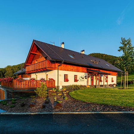 Penzion Stribrnik Krásná Kültér fotó