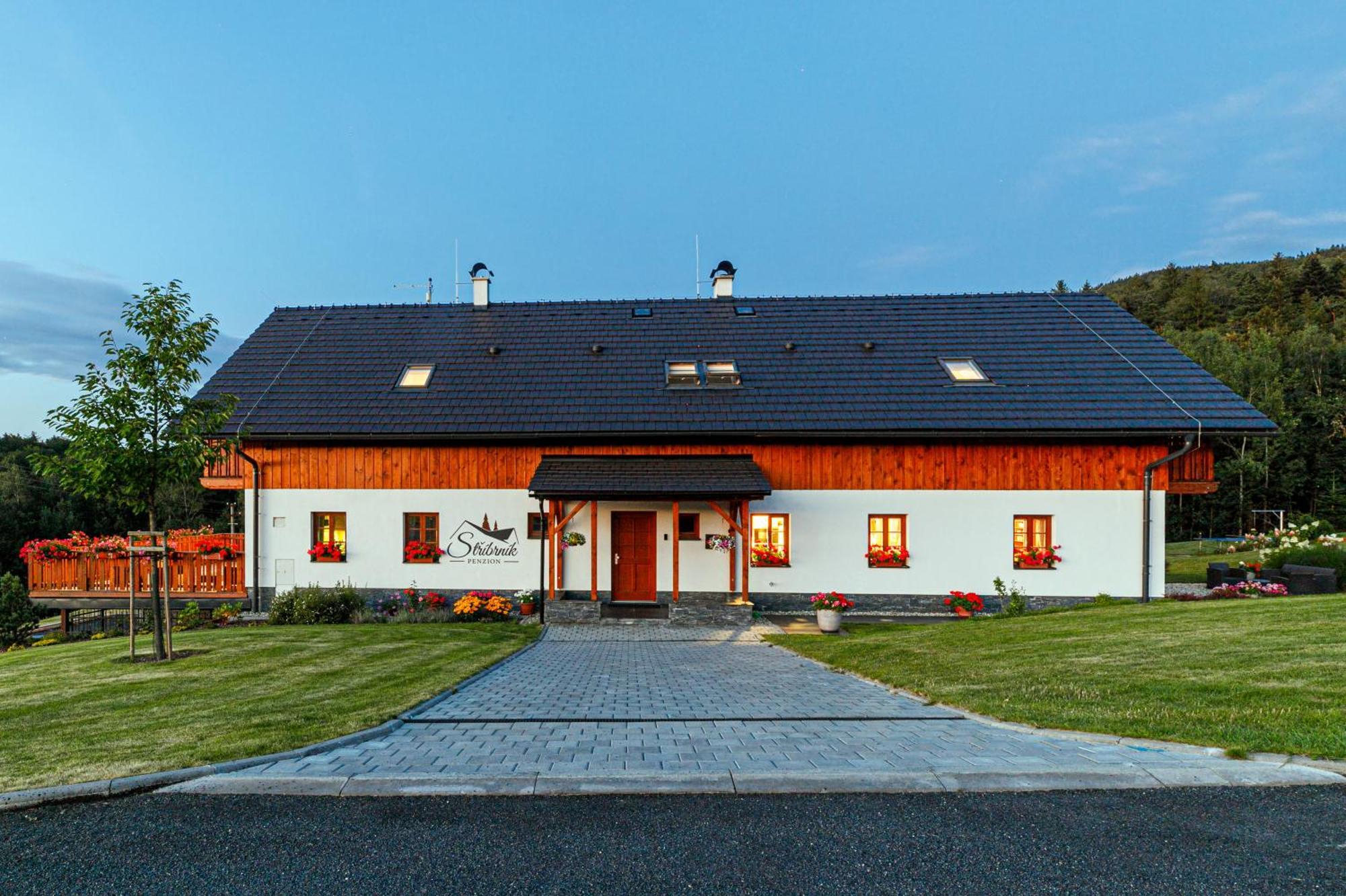 Penzion Stribrnik Krásná Kültér fotó